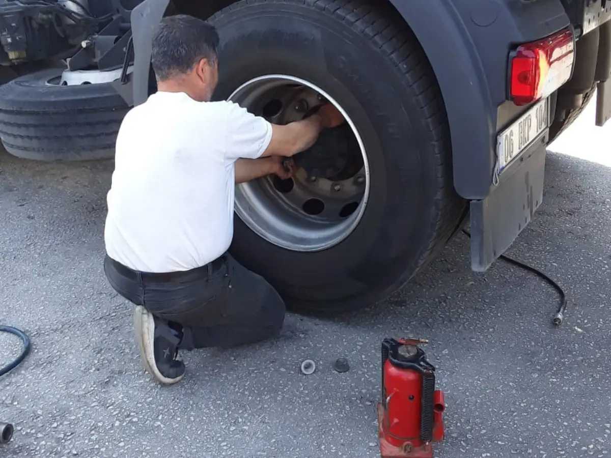 Kızıltepe Oto Lastikçi